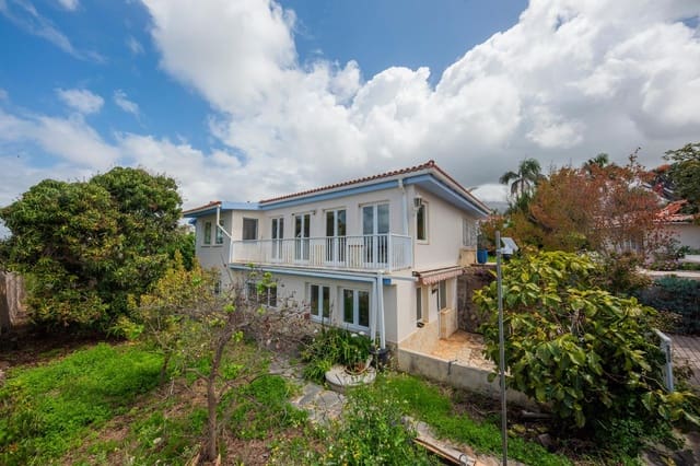 7 soverom Villa til salgs i La Orotava med svømmebasseng garasje - € 780 000 (Ref: 9778301)