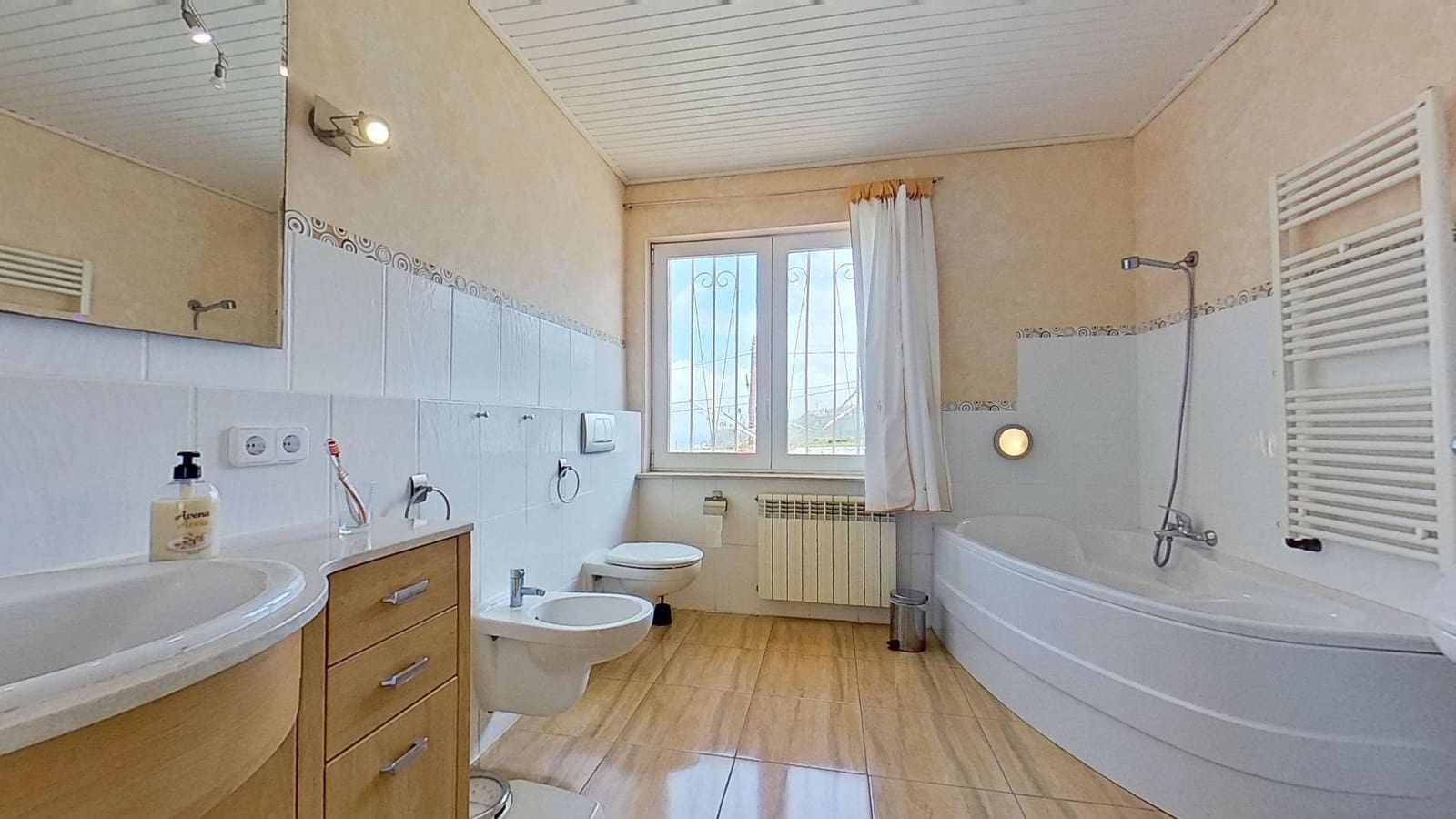 7 soveværelse Villa til salg i La Orotava med swimmingpool garage - € 780.000 (Ref: 9778301)