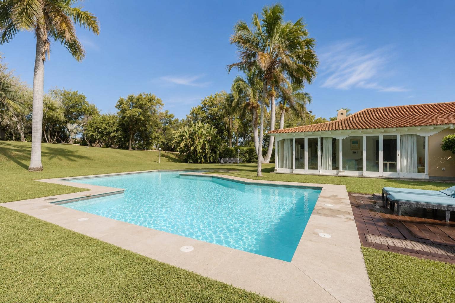 6 bedroom Villa for sale in Puerto de la Cruz with pool garage - € 3,500,000 (Ref: 9849553)