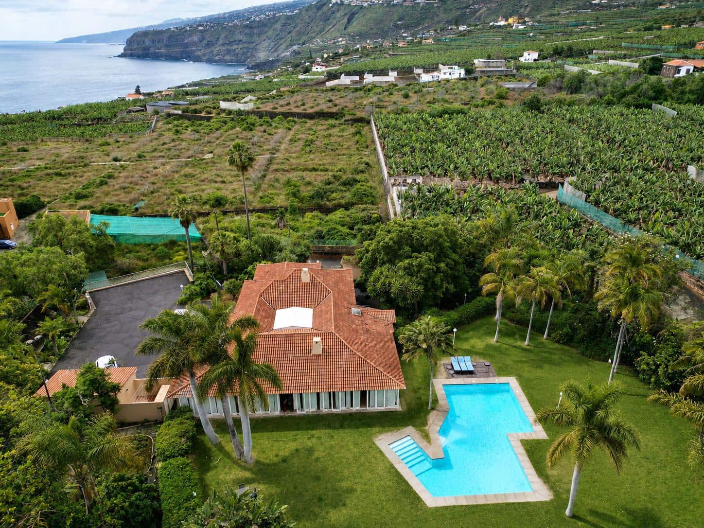 6 bedroom Villa for sale in Puerto de la Cruz with pool garage - € 3,500,000 (Ref: 9849553)