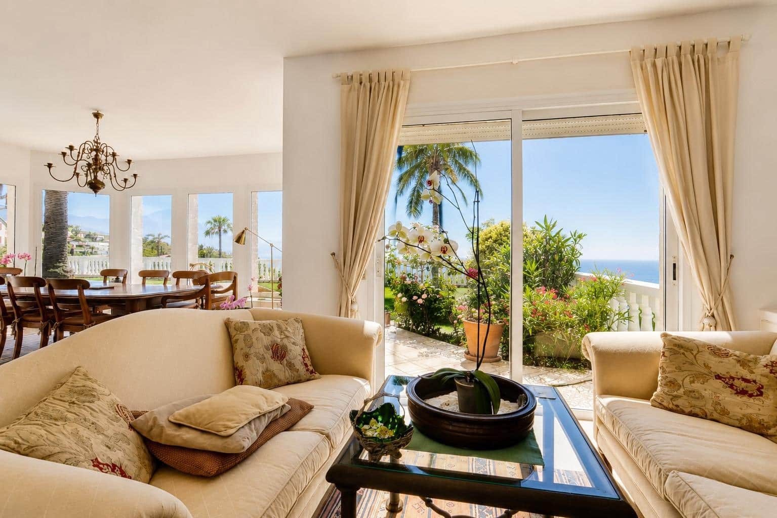 6 bedroom Villa for sale in Tacoronte with pool garage - € 1,300,000 (Ref: 9890534)