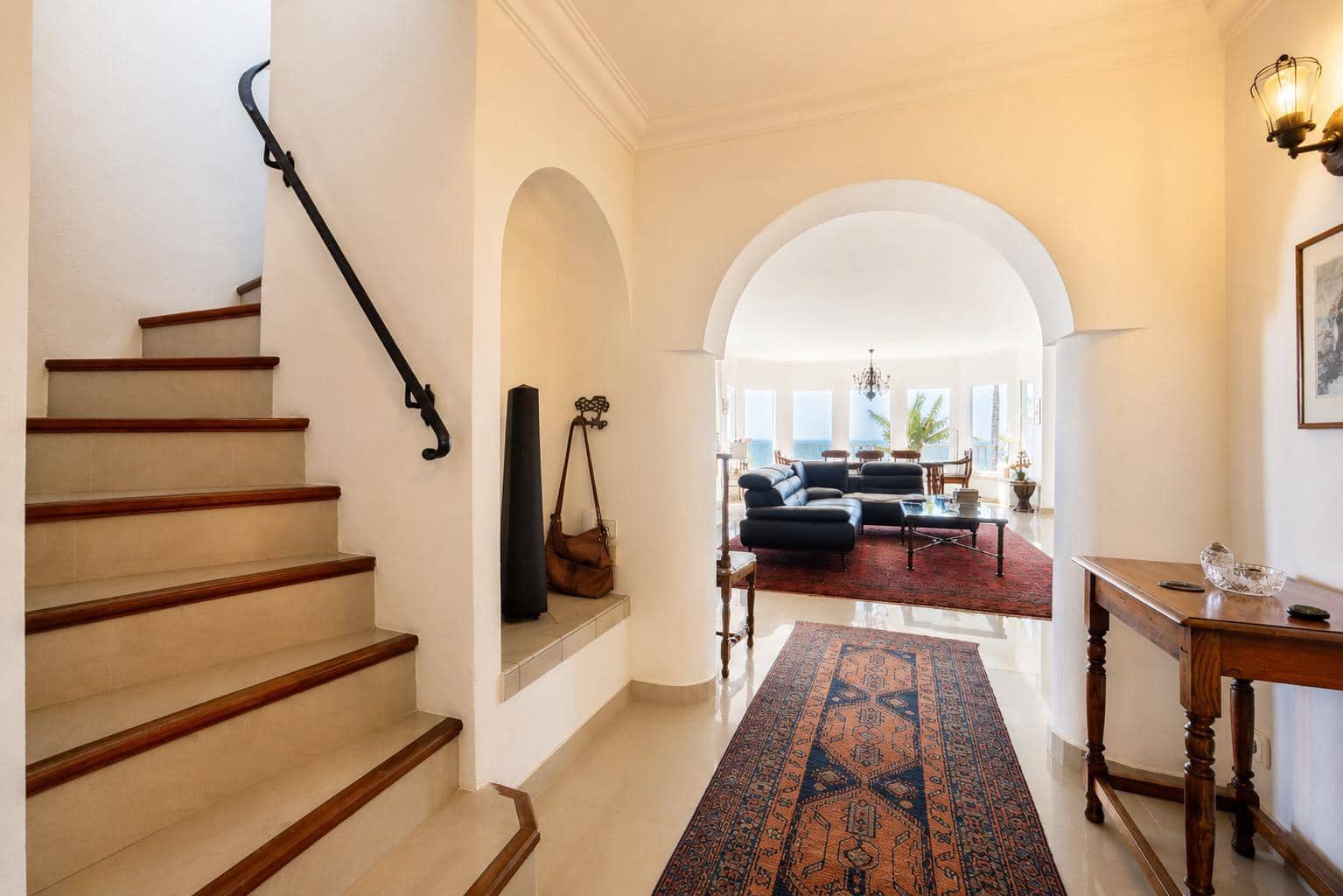 6 bedroom Villa for sale in Tacoronte with pool garage - € 1,300,000 (Ref: 9890534)