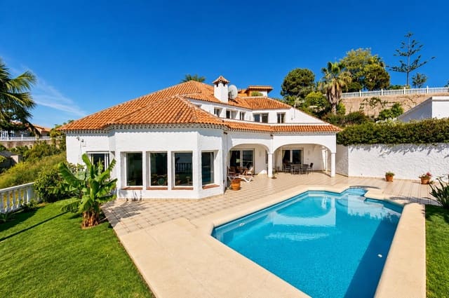 6 bedroom Villa for sale in Tacoronte with pool garage - € 1,300,000 (Ref: 9890534)