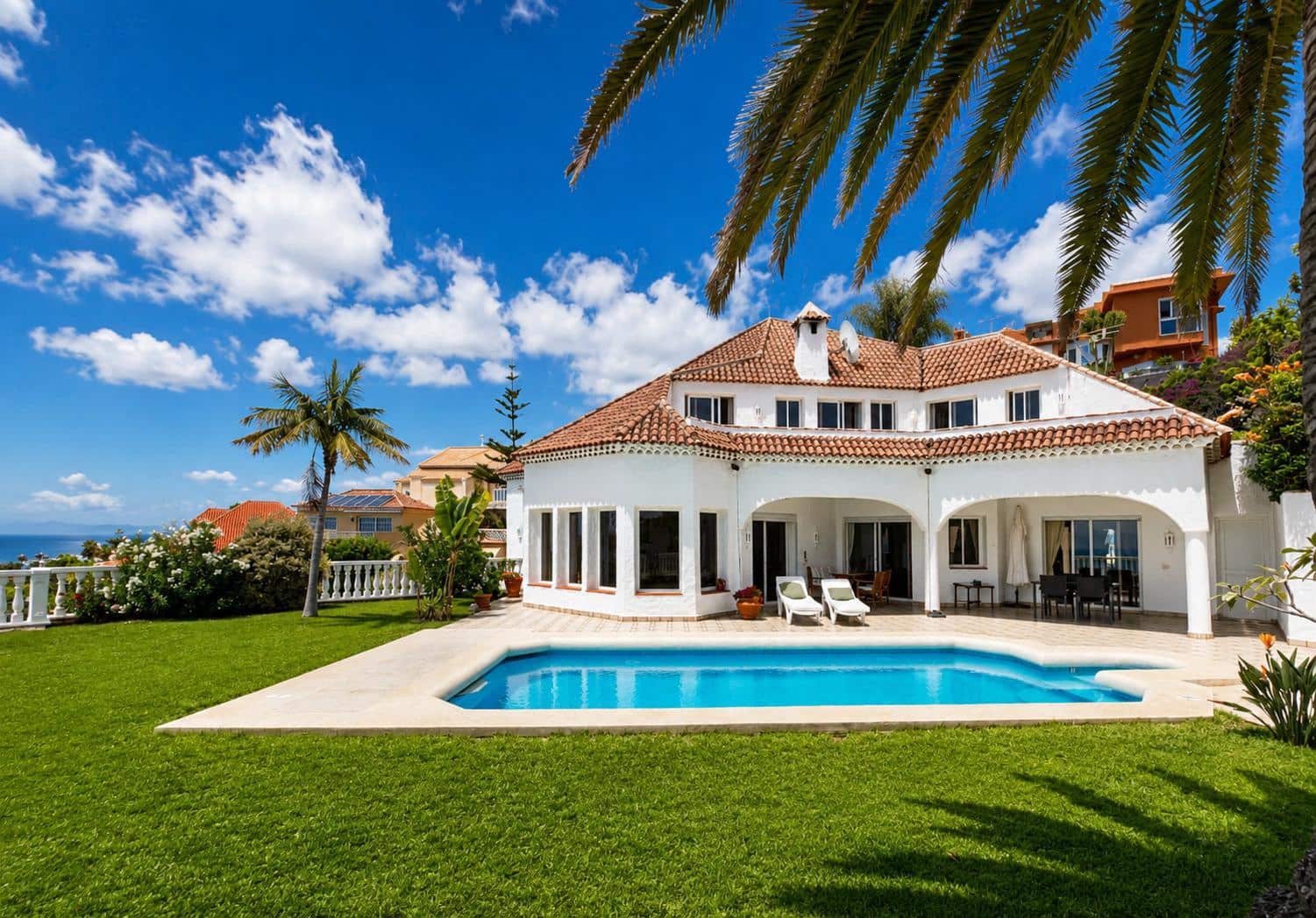 6 bedroom Villa for sale in Tacoronte with pool garage - € 1,300,000 (Ref: 9890534)