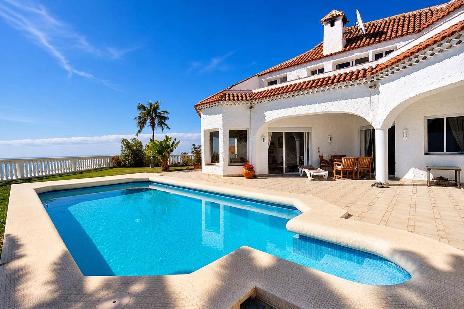 6 bedroom Villa for sale in Tacoronte with pool garage - € 1,300,000 (Ref: 9890534)
