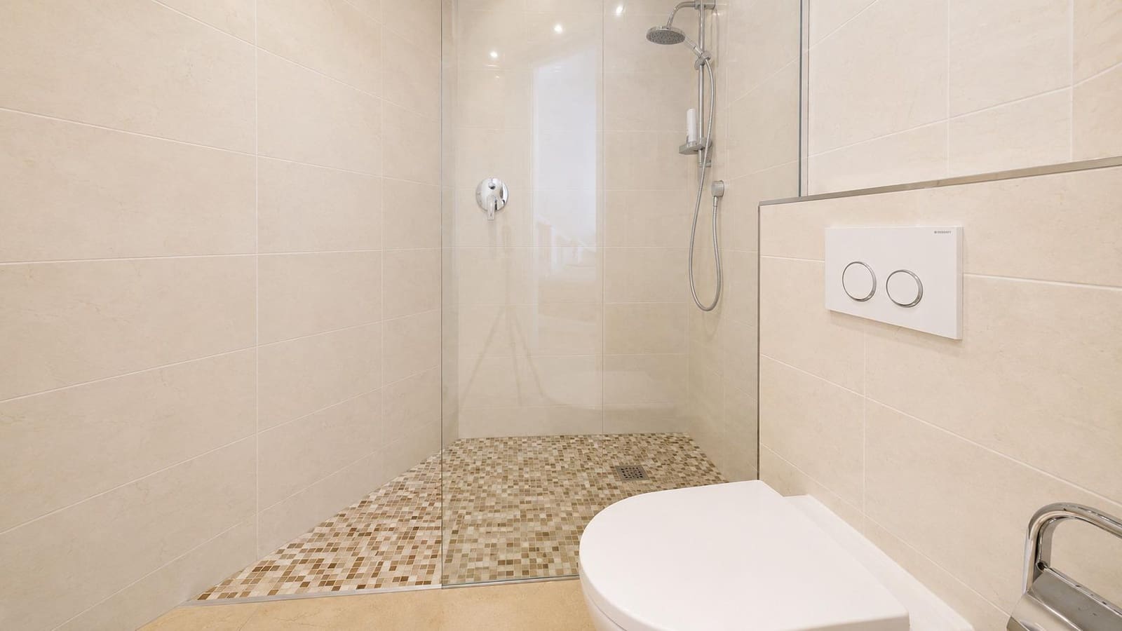 6 bedroom Villa for sale in Tacoronte with pool garage - € 1,300,000 (Ref: 9890534)