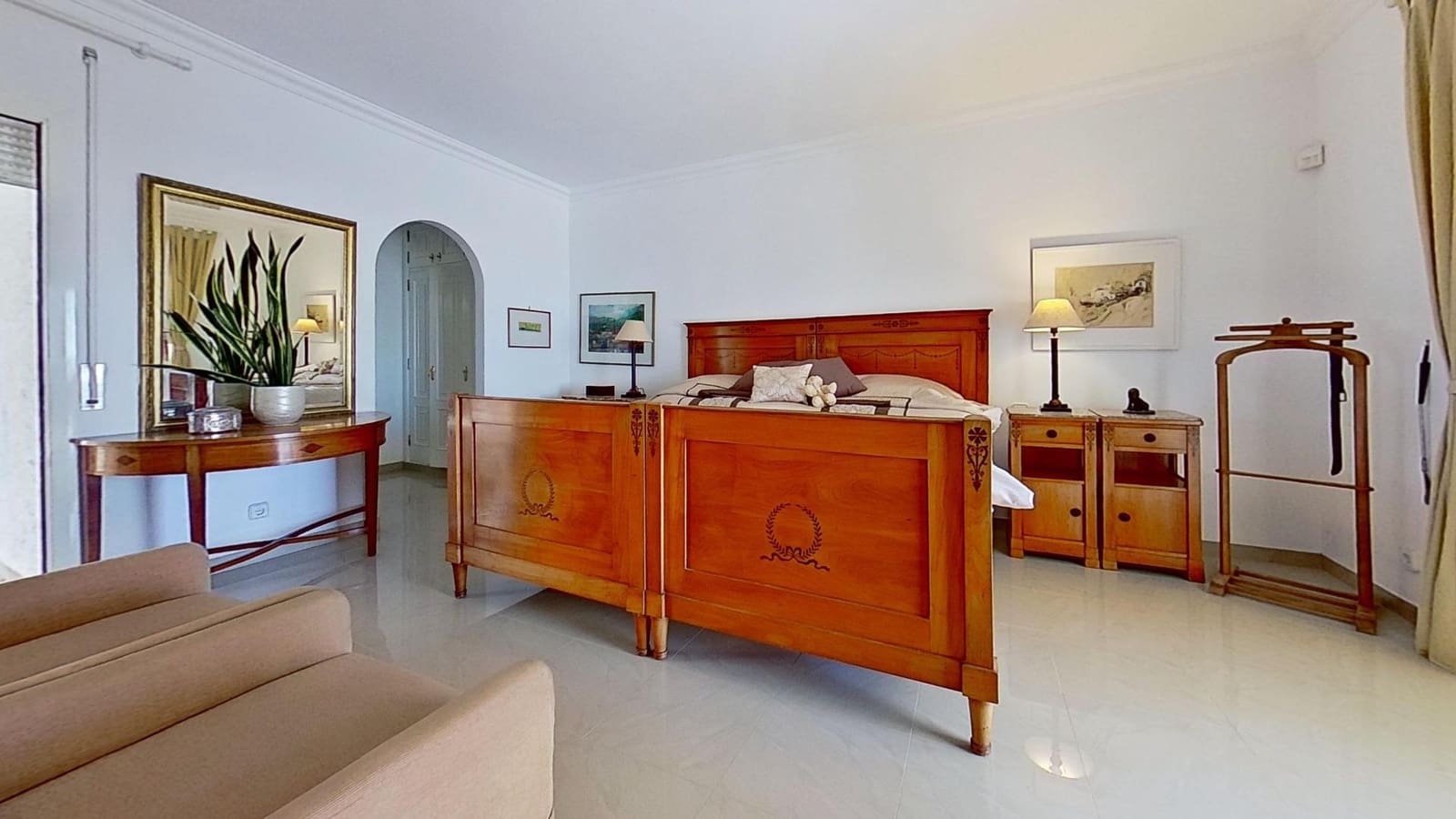 6 bedroom Villa for sale in Tacoronte with pool garage - € 1,300,000 (Ref: 9890534)