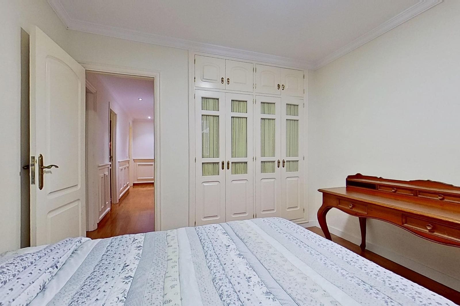 4 bedroom Flat for sale in Santa Cruz de Tenerife with garage - € 650,000 (Ref: 9929511)