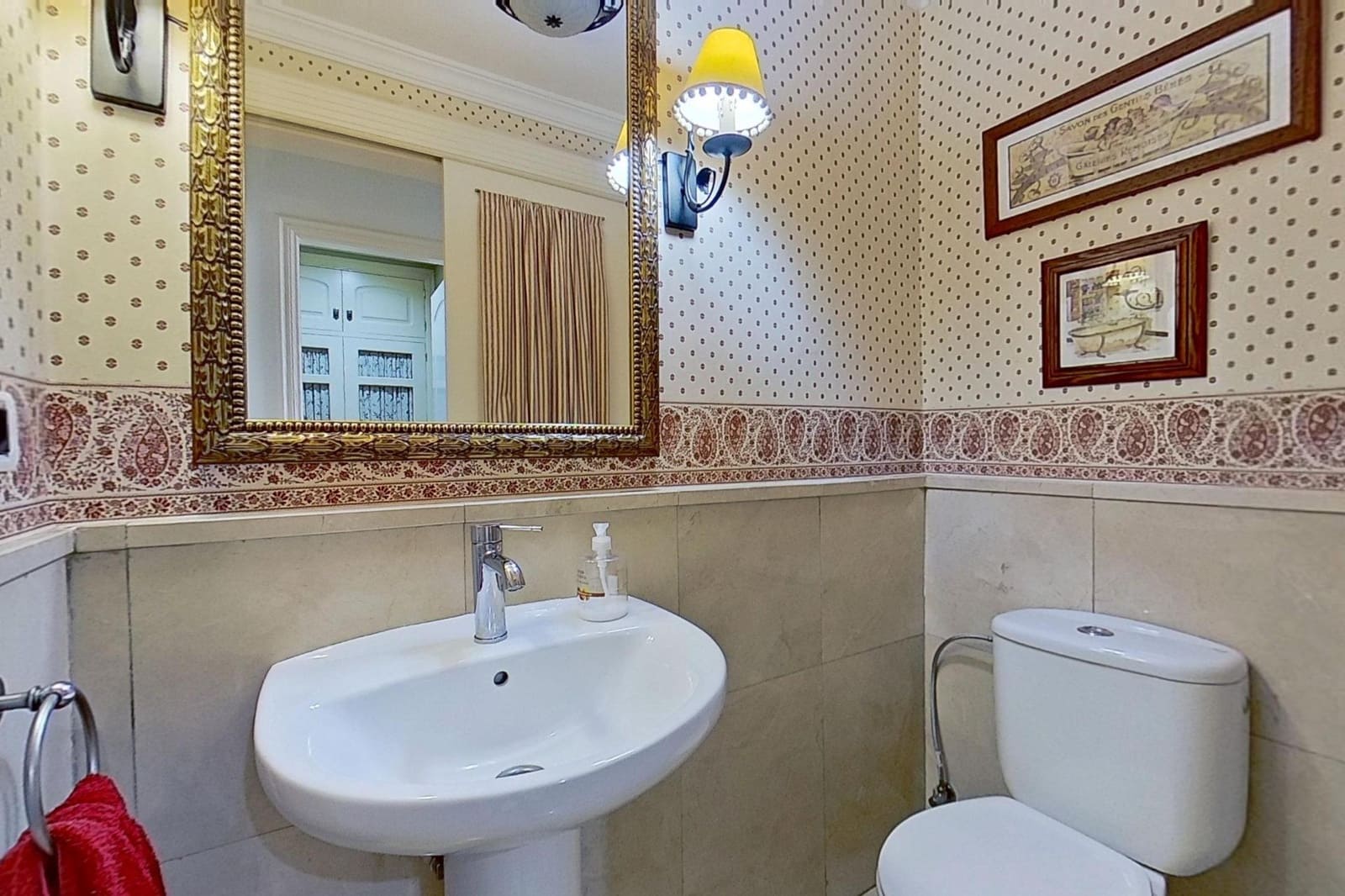 4 bedroom Flat for sale in Santa Cruz de Tenerife with garage - € 650,000 (Ref: 9929511)