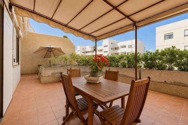 4 chambre Appartement à vendre à Urbanizacion Anaga, Santa Cruz de Tenerife avec garage - 650 000 € (Ref: 9929511)