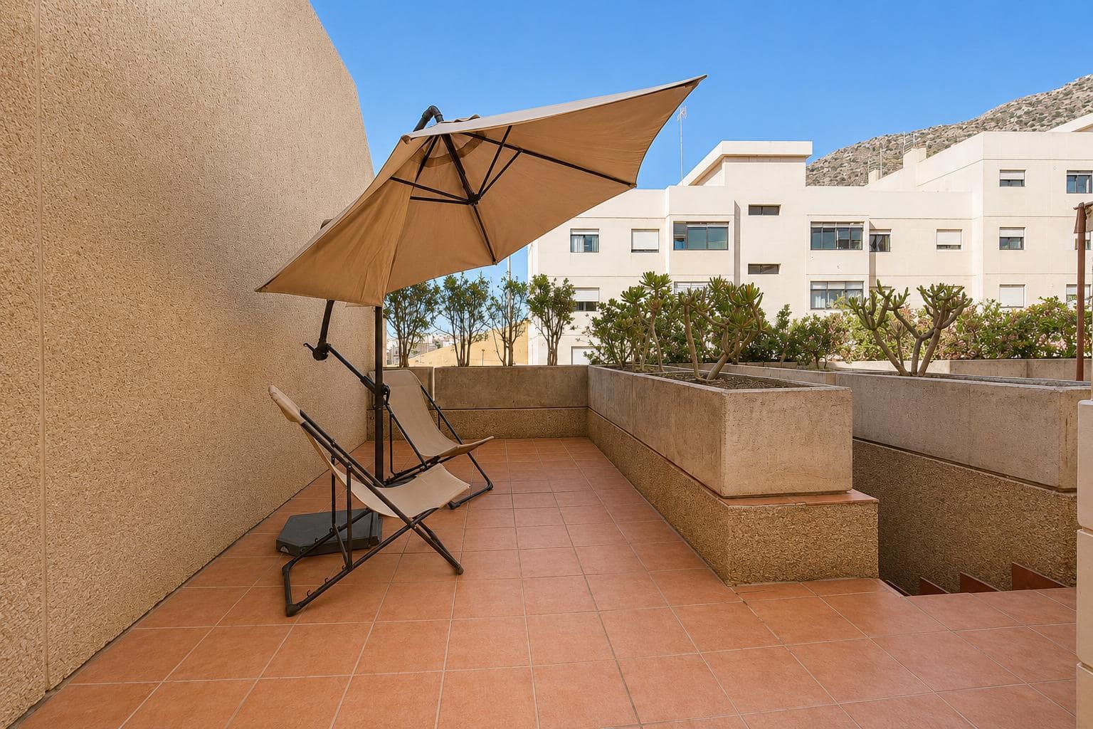 4 bedroom Flat for sale in Santa Cruz de Tenerife with garage - € 650,000 (Ref: 9929511)