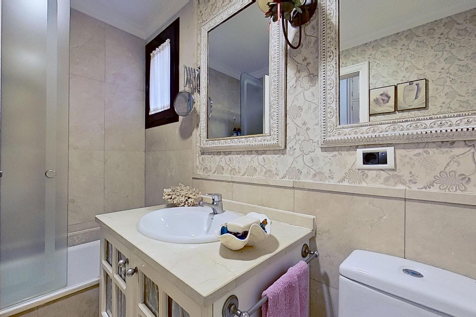 4 bedroom Flat for sale in Santa Cruz de Tenerife with garage - € 650,000 (Ref: 9929511)