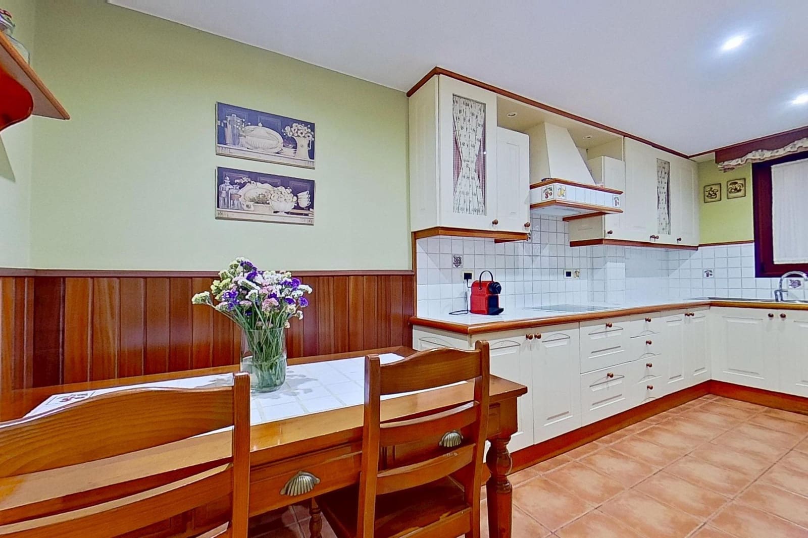 4 bedroom Flat for sale in Santa Cruz de Tenerife with garage - € 650,000 (Ref: 9929511)