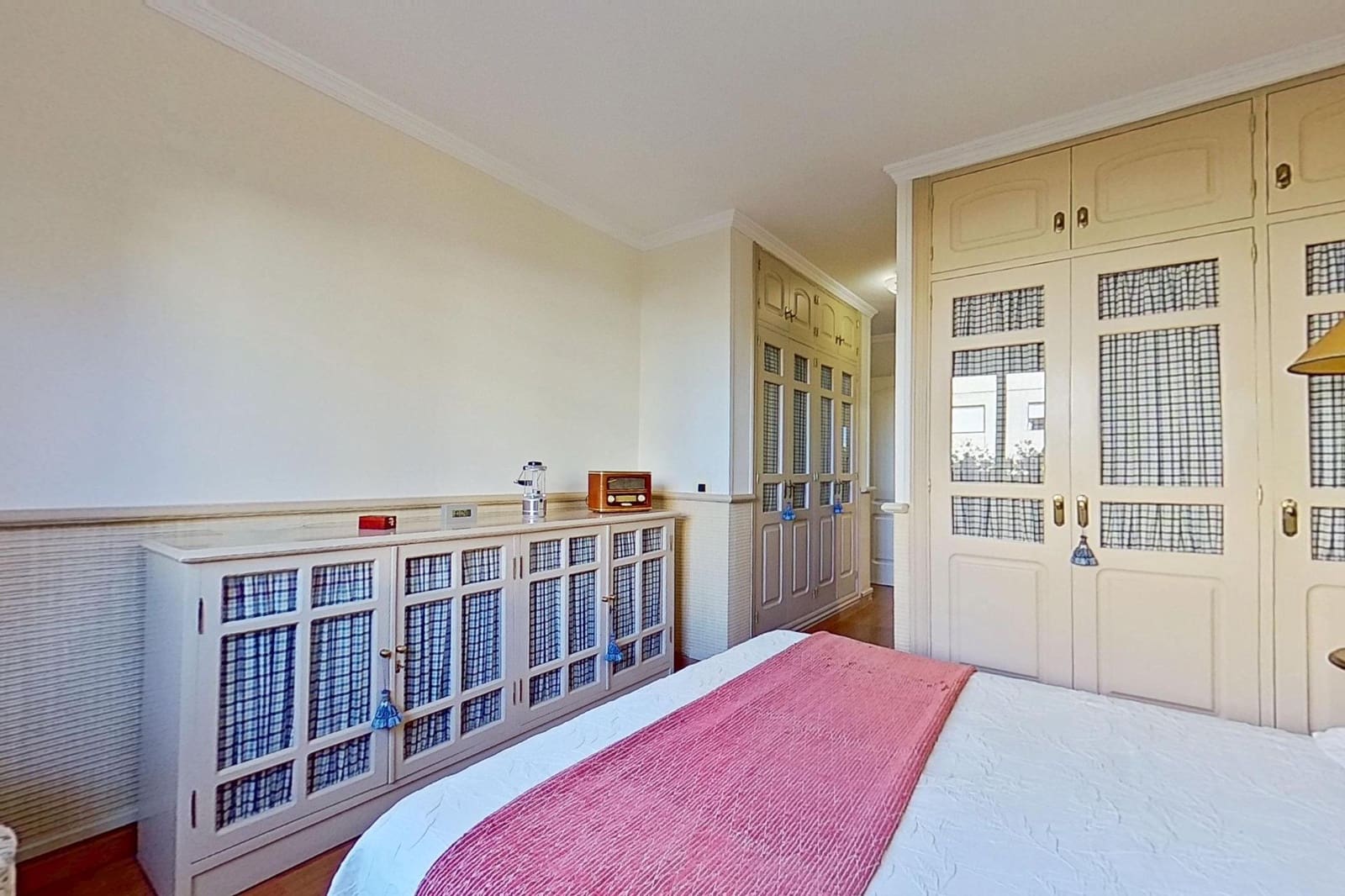 4 bedroom Flat for sale in Santa Cruz de Tenerife with garage - € 650,000 (Ref: 9929511)