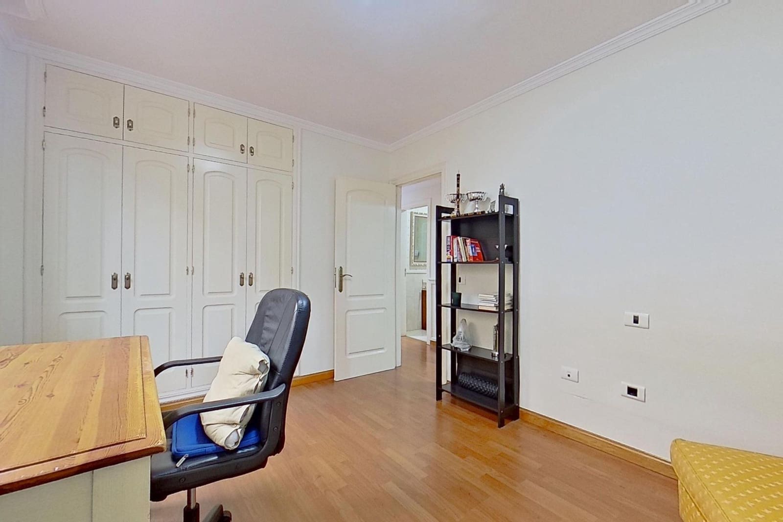 4 bedroom Flat for sale in Santa Cruz de Tenerife with garage - € 650,000 (Ref: 9929511)
