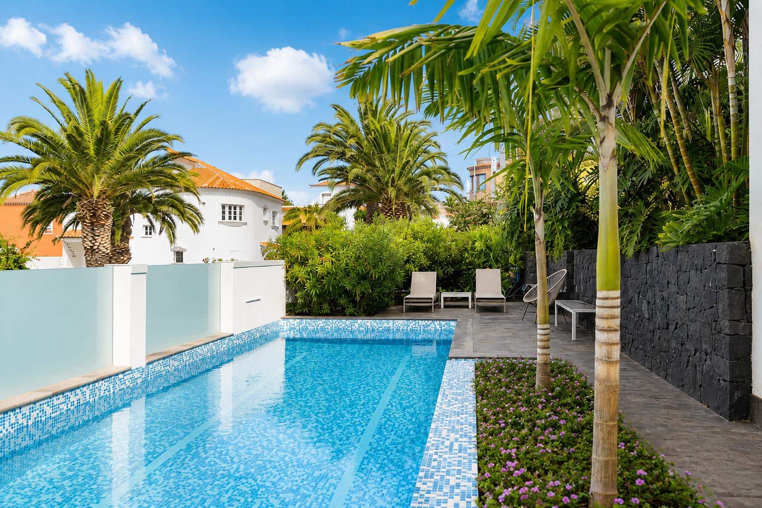 5 bedroom Villa for sale in El Sauzal with pool garage - € 1,190,000 (Ref: 9970751)