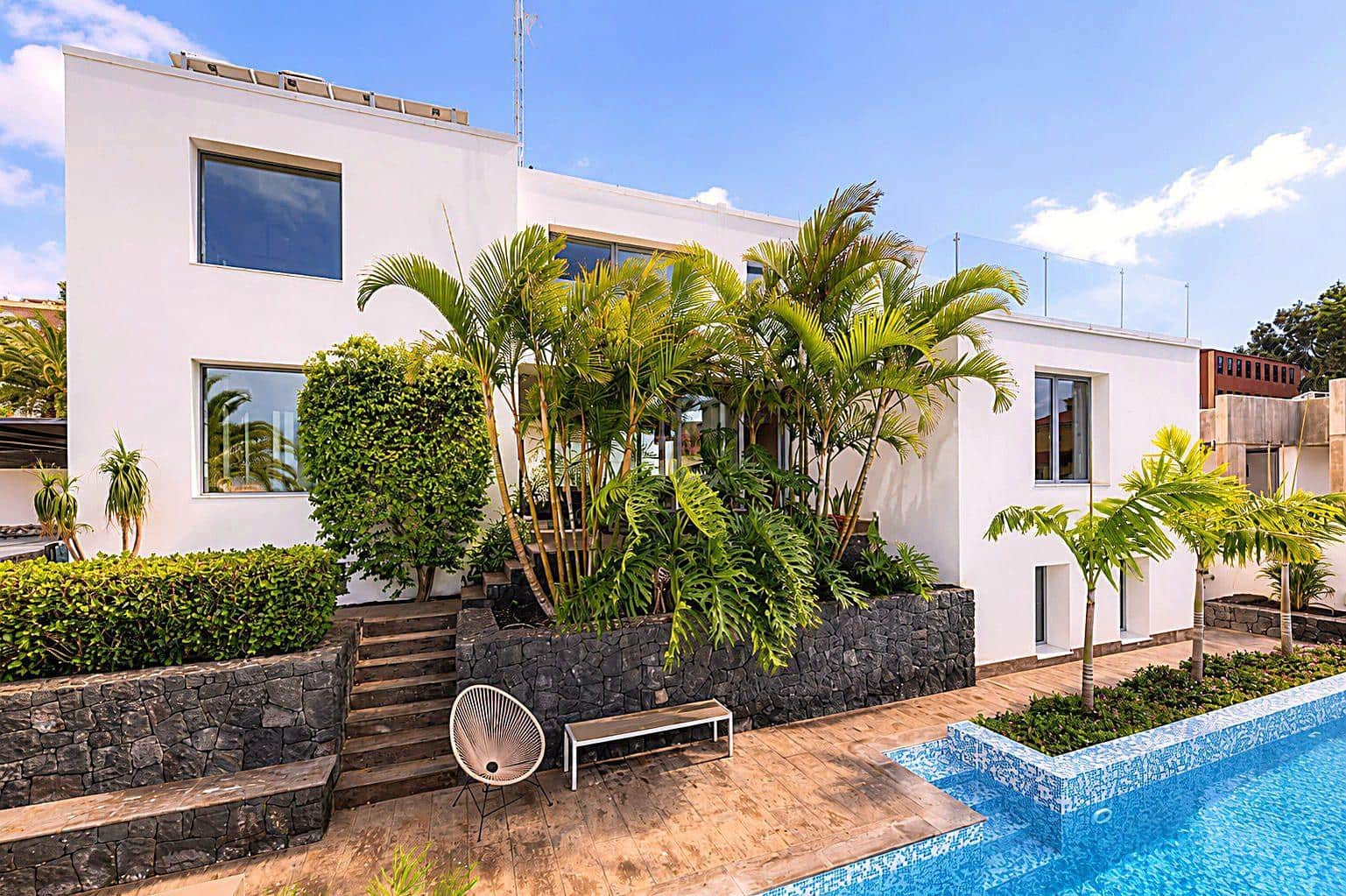 5 bedroom Villa for sale in El Sauzal with pool garage - € 1,190,000 (Ref: 9970751)