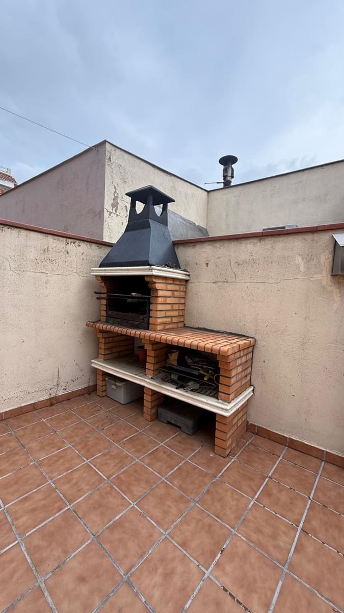 4 makuuhuone Asunto myytävänä paikassa Sant Adria de Besos - 485 000 € (Ref: 10102753)