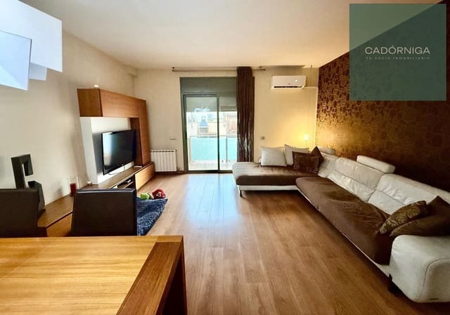 4 makuuhuone Asunto myytävänä paikassa Sant Adrià de Besòs - 485 000 € (Ref: 10102753)