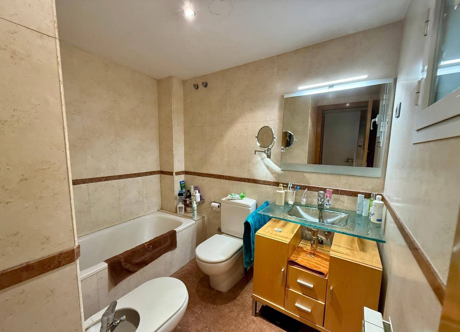 4 makuuhuone Asunto myytävänä paikassa Sant Adria de Besos - 485 000 € (Ref: 10102753)