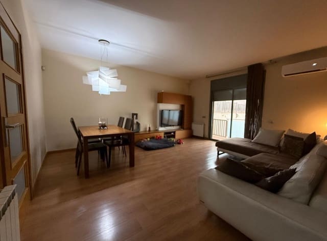 4 makuuhuone Asunto myytävänä paikassa Sant Adrià de Besòs - 485 000 € (Ref: 10102753)