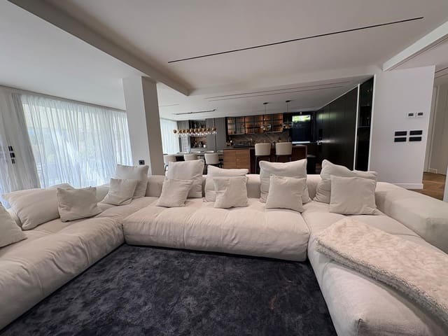 5 soveværelse Villa til salg i Sant Andreu de Llavaneres med swimmingpool - € 2.100.000 (Ref: 9114954)