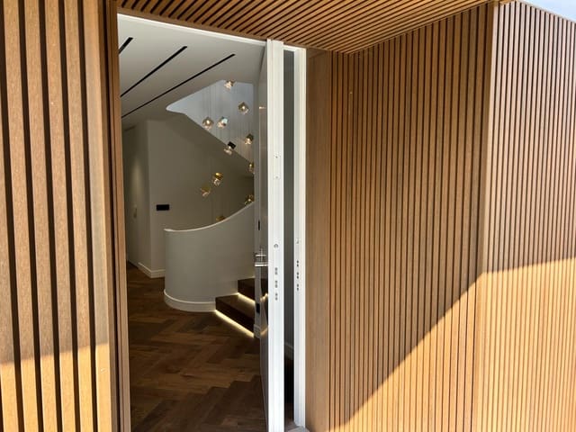 5 soveværelse Villa til salg i Sant Andreu de Llavaneres med swimmingpool - € 2.100.000 (Ref: 9114954)