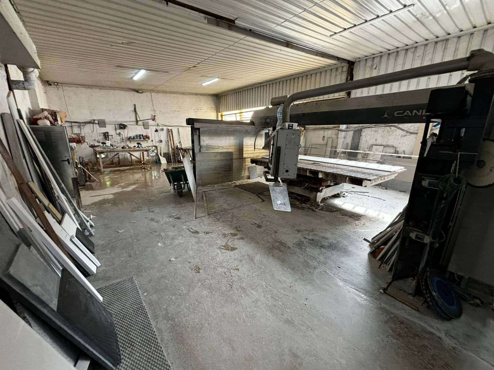 Business for rent in Canovelles - € 2,100 (Ref: 9116173)