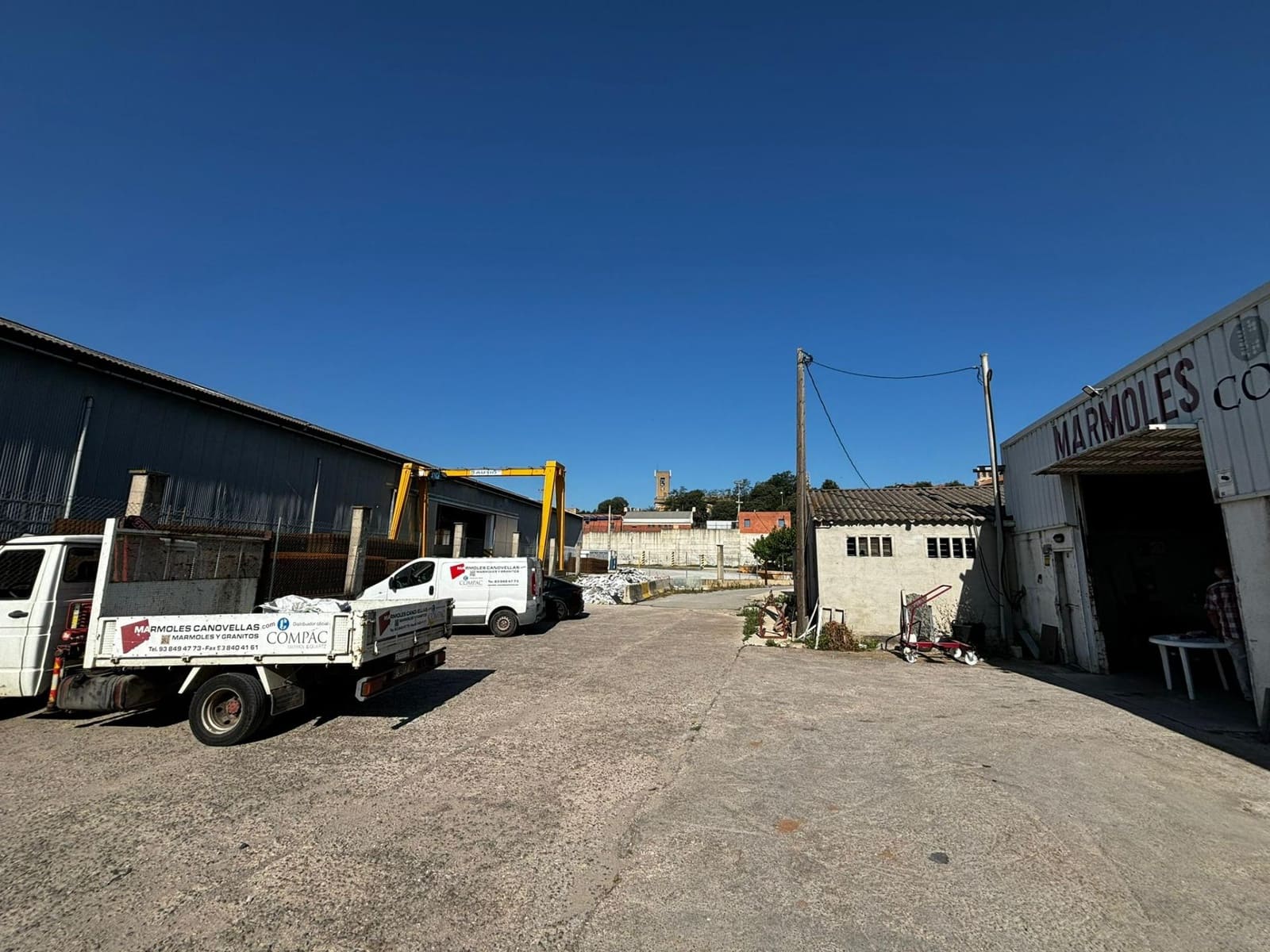 Business for rent in Canovelles - € 2,100 (Ref: 9116173)