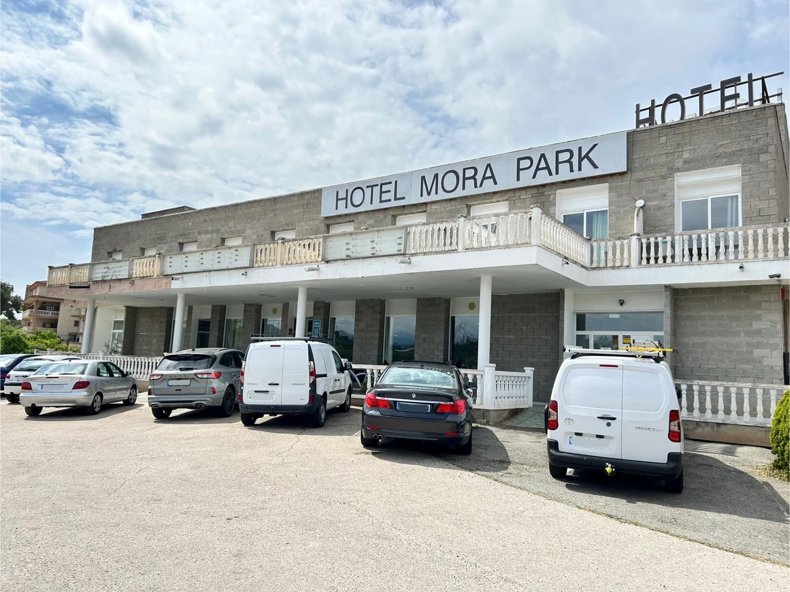 18 bedroom Hotel for sale in Mora la Nova - € 950,000 (Ref: 9116180)