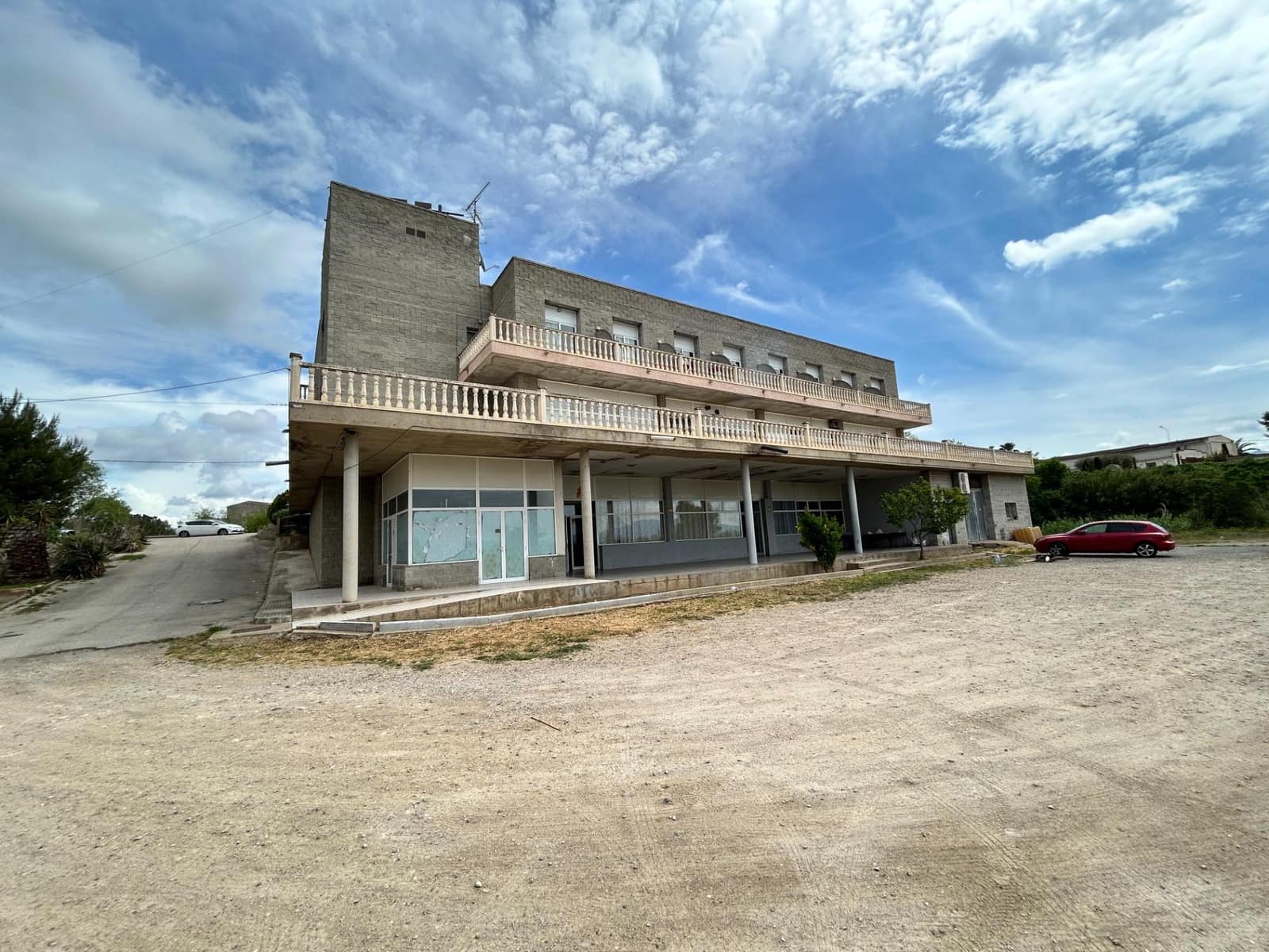 18 bedroom Hotel for sale in Mora la Nova - € 950,000 (Ref: 9116180)