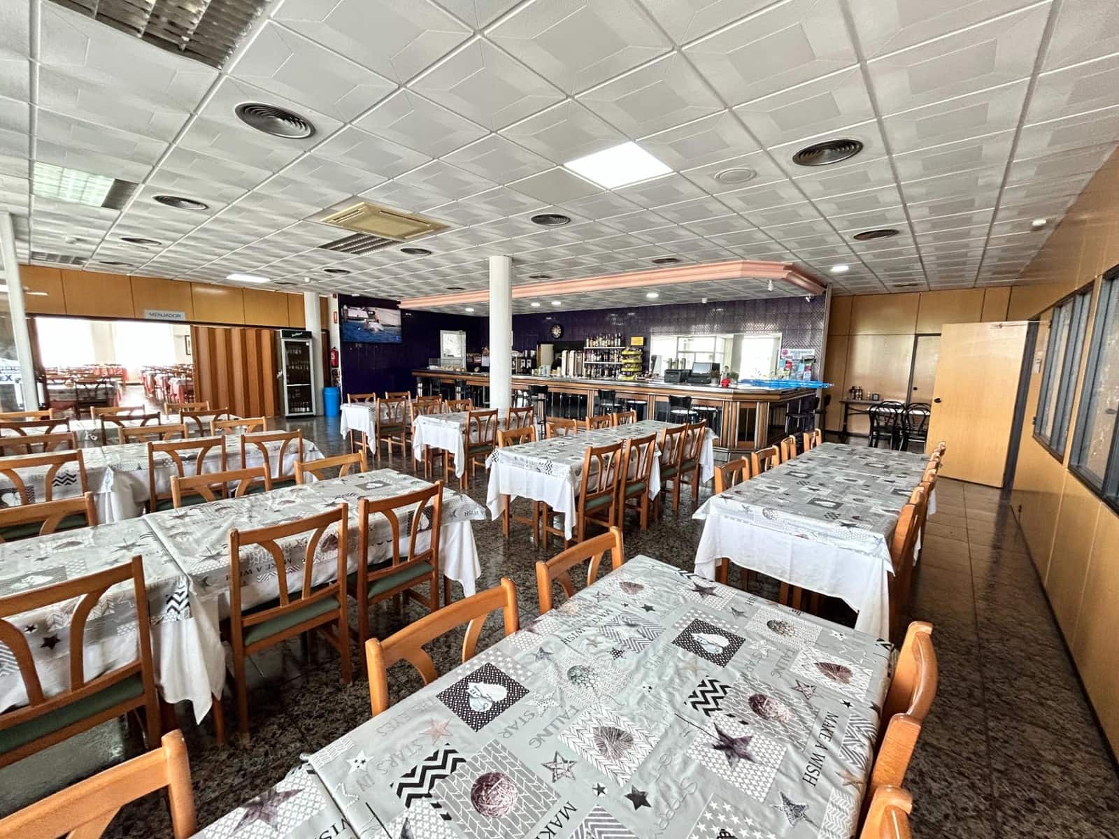 18 bedroom Hotel for sale in Mora la Nova - € 950,000 (Ref: 9116180)