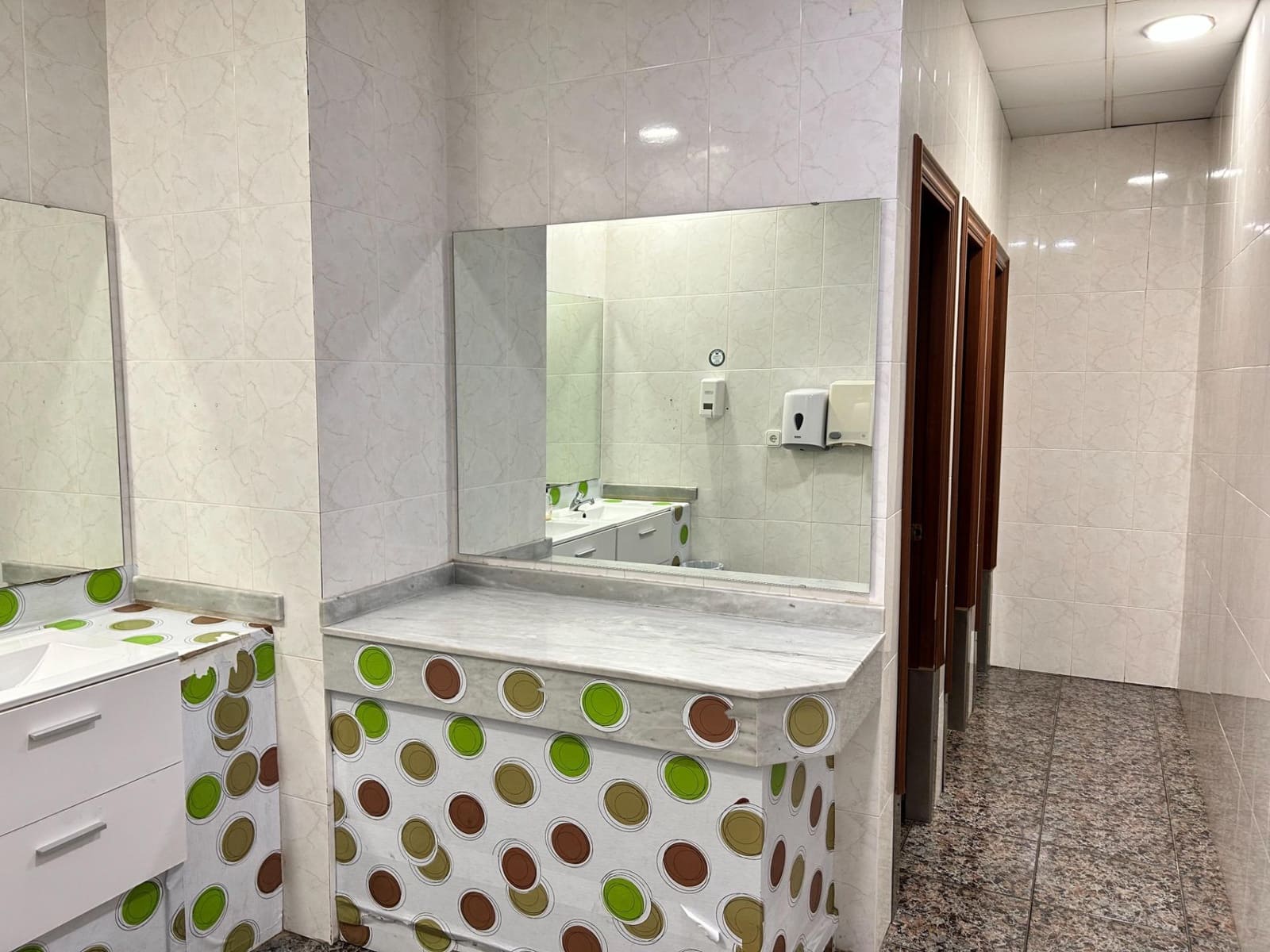 18 bedroom Hotel for sale in Mora la Nova - € 950,000 (Ref: 9116180)