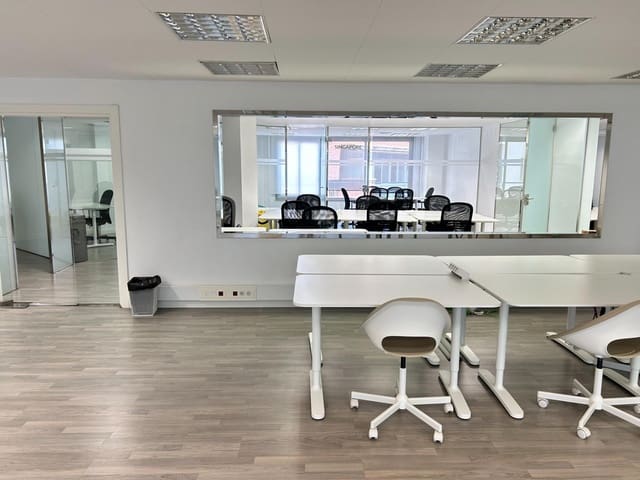 Kontor til leje i La Nova Esquerra de L'Eixample, Barcelona by - € 2.800 (Ref: 9116181)