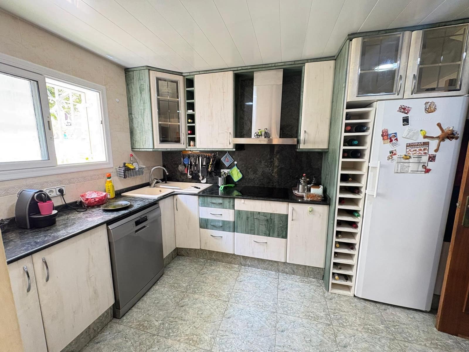 4 soveværelse Rækkehus til salg i El Masnou med garage - € 599.000 (Ref: 9116182)