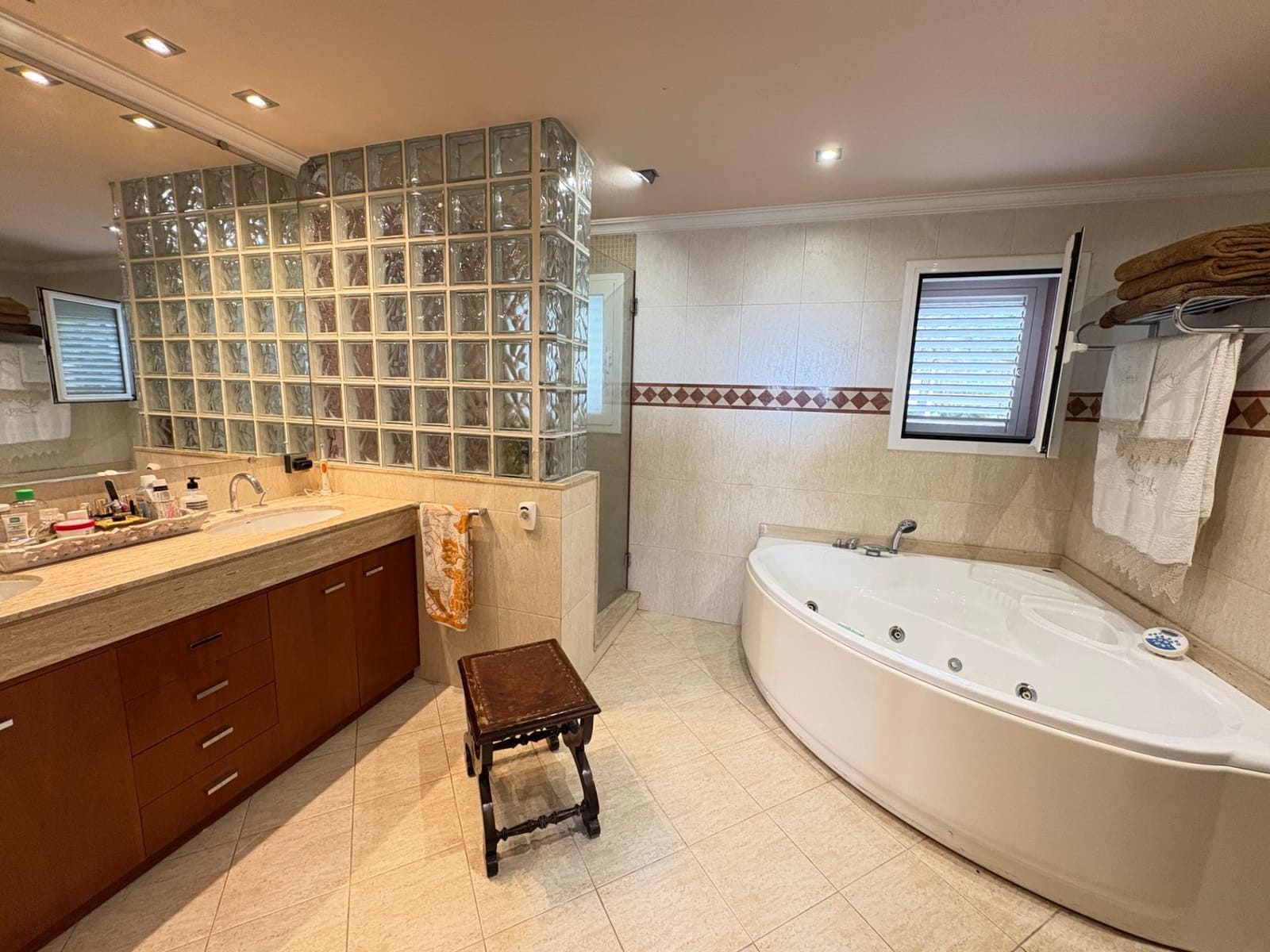 6 soveværelse Villa til salg i Alella med swimmingpool garage - € 2.200.000 (Ref: 9149340)