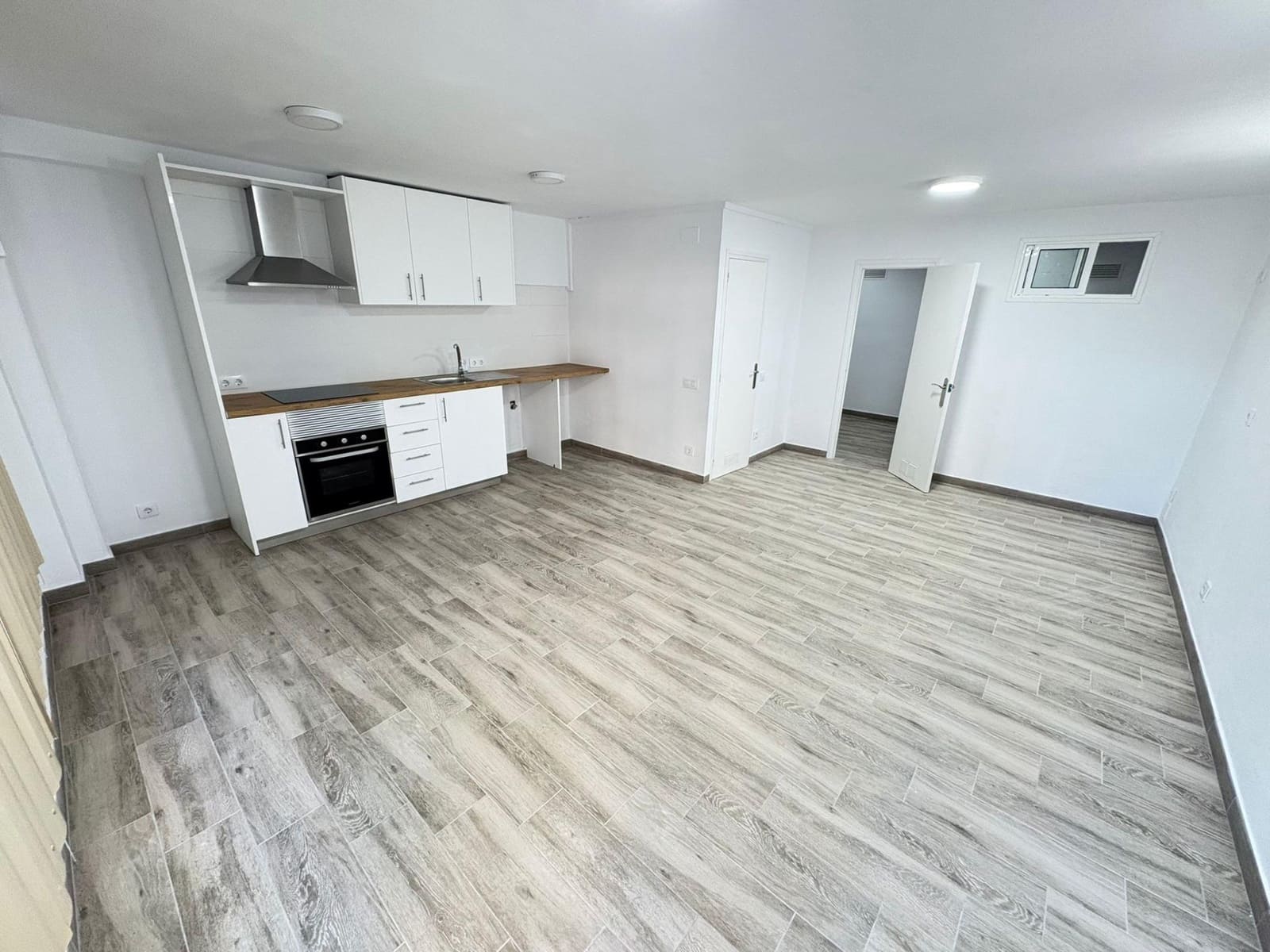 1 bedroom Studio for rent in El Masnou - € 890 (Ref: 9228642)