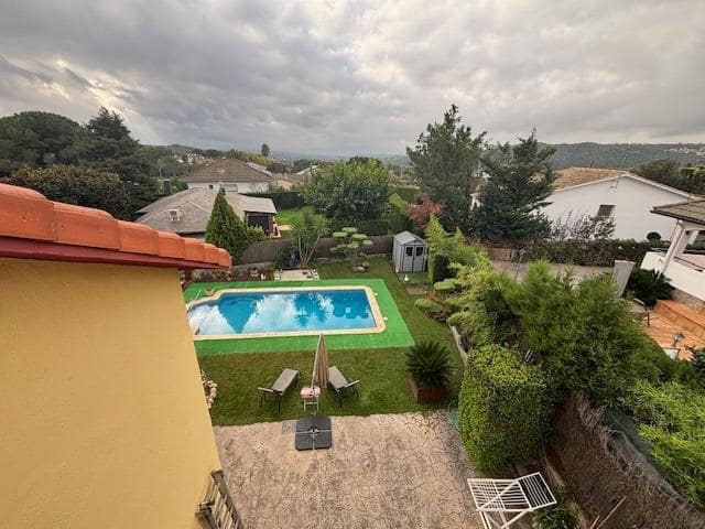 6 slaapkamer Villa te koop in Bigues i Riells met zwembad - € 498.000 (Ref: 9303638)