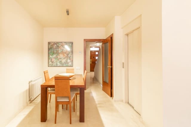 3 soverom Rekkehus til salgs i El Masnou med garasje - € 750 000 (Ref: 9310969)