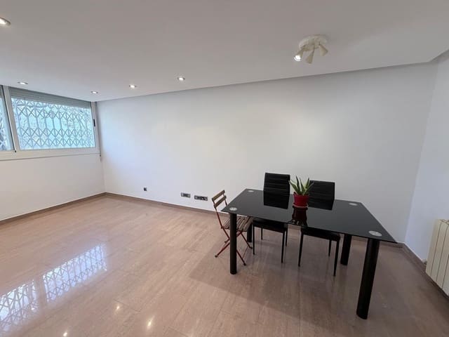 3 chambre Appartement à vendre à Santa Coloma de Gramenet - 194 000 € (Ref: 9310971)