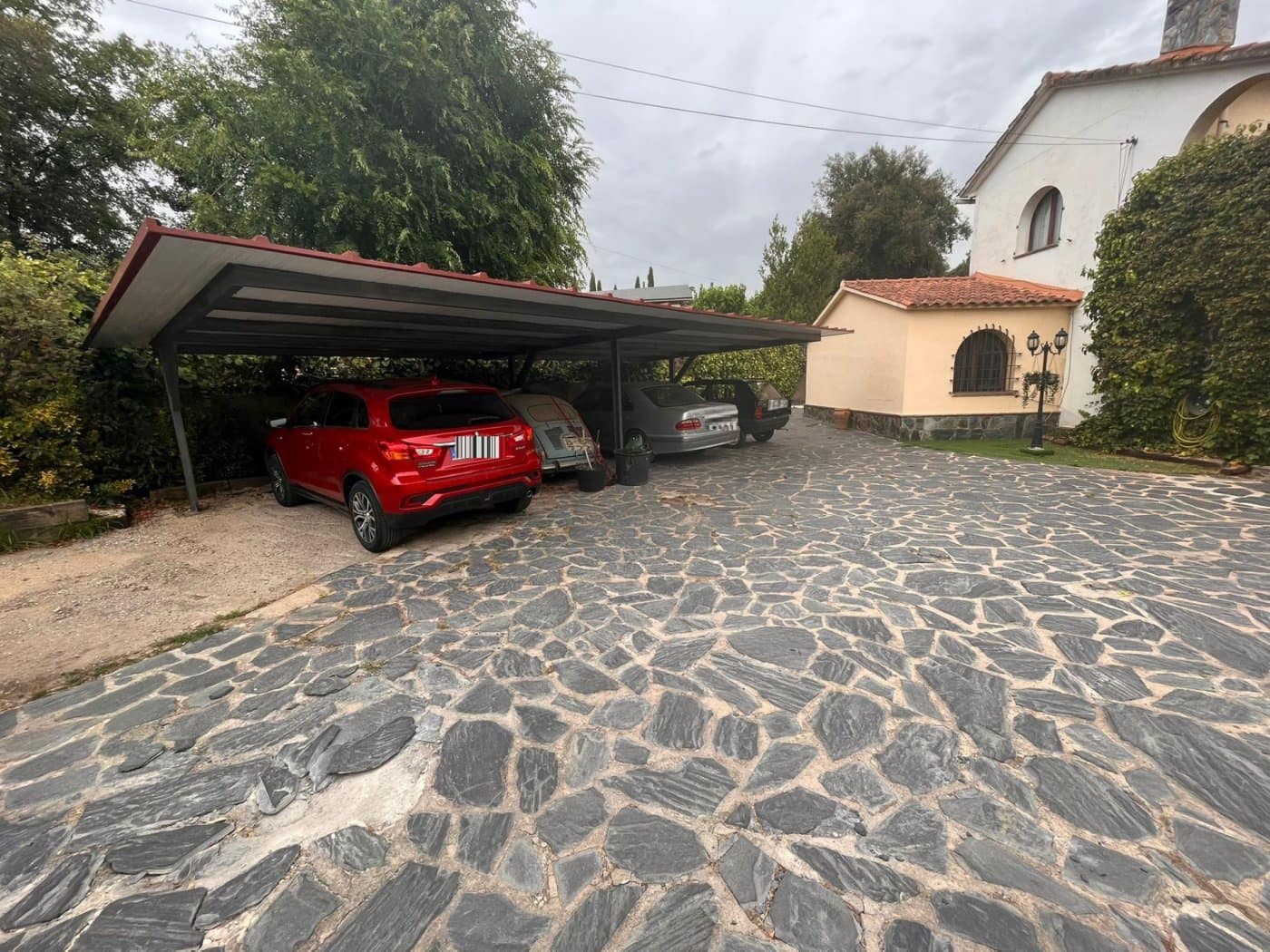 6 sypialnia Finka/Dom wiejski na sprzedaż w Santa Eulalia de Roncana z garażem - 435 000 € (Ref: 9338122)