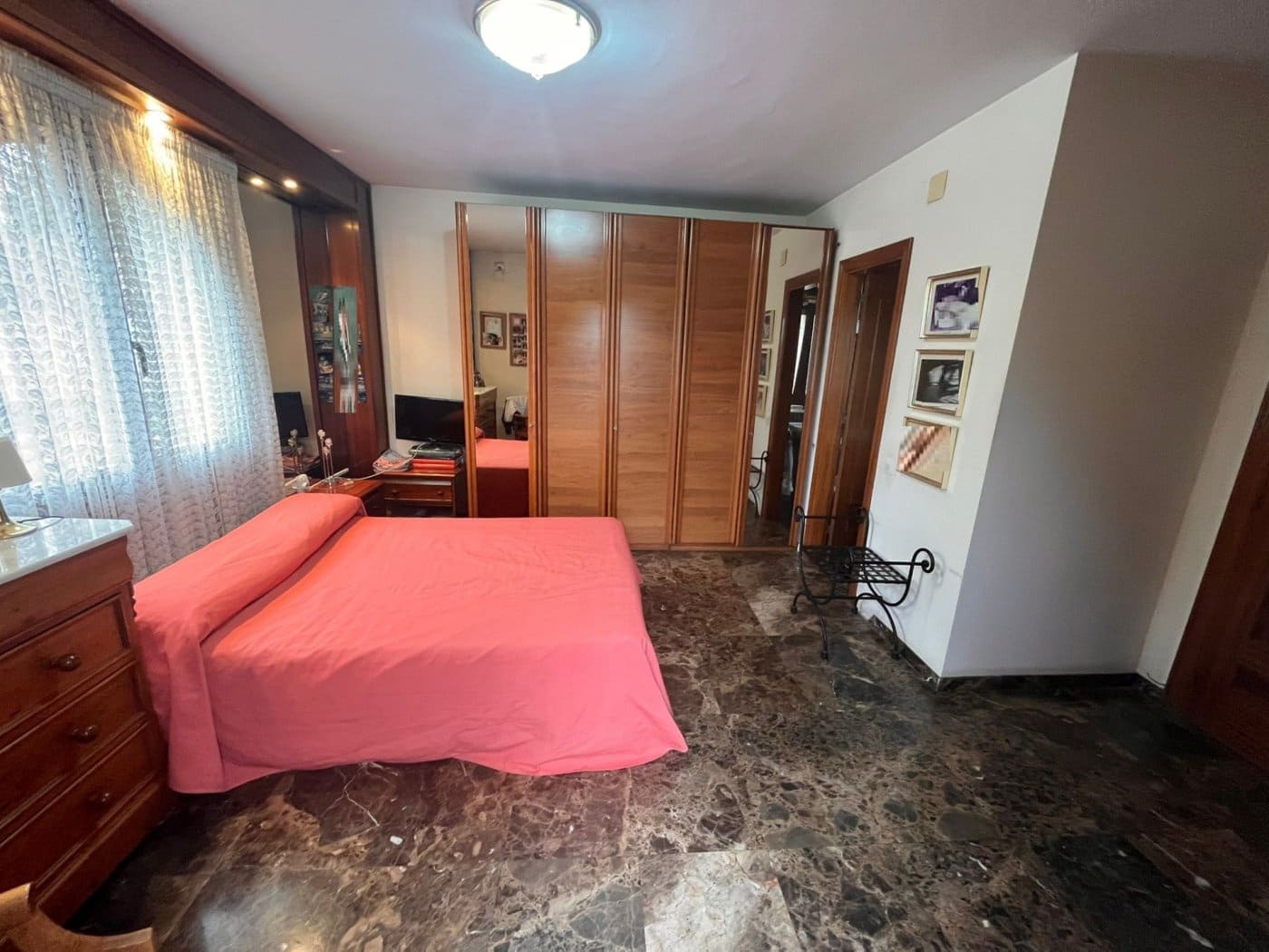 6 sypialnia Finka/Dom wiejski na sprzedaż w Santa Eulalia de Roncana z garażem - 435 000 € (Ref: 9338122)