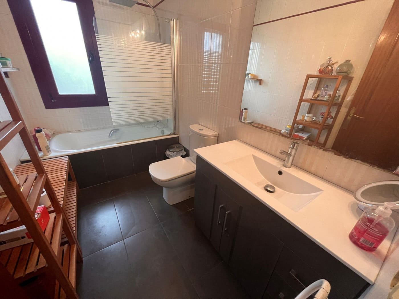 6 sypialnia Finka/Dom wiejski na sprzedaż w Santa Eulalia de Roncana z garażem - 435 000 € (Ref: 9338122)