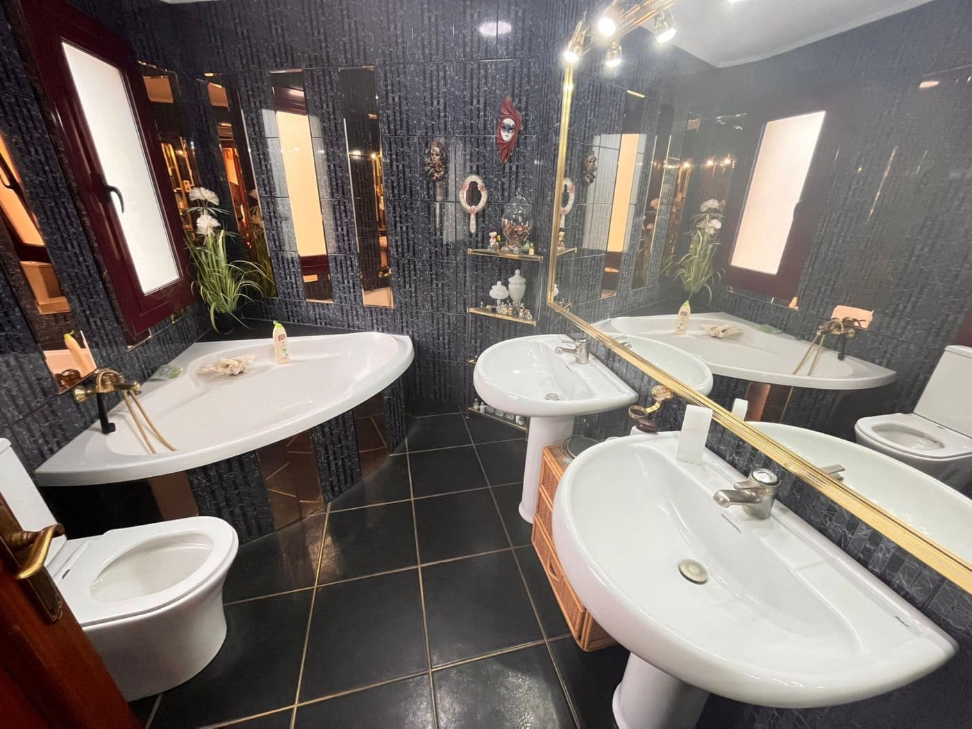 6 sypialnia Finka/Dom wiejski na sprzedaż w Santa Eulalia de Roncana z garażem - 435 000 € (Ref: 9338122)