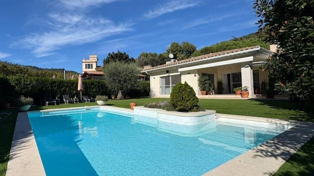 4 slaapkamer Halfvrijstaande villa te koop in Teià met zwembad - € 1.690.000 (Ref: 9353690)