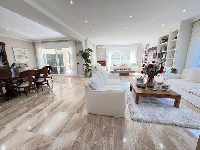 4 slaapkamer Halfvrijstaande villa te koop in Teià met zwembad - € 1.690.000 (Ref: 9353690)