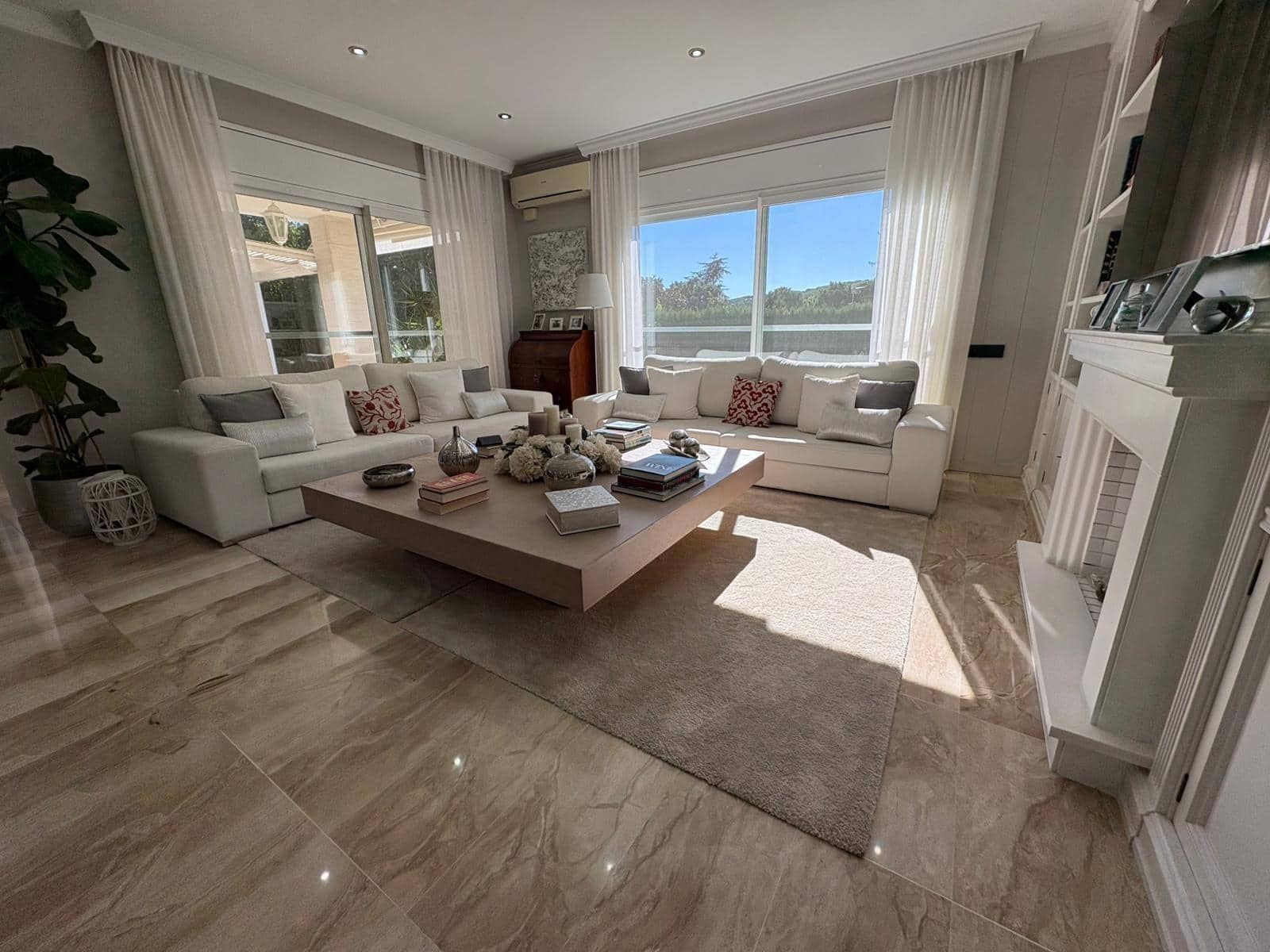 4 sypialnia Dom blizniak na sprzedaż w Teia z basenem - 1 690 000 € (Ref: 9353690)