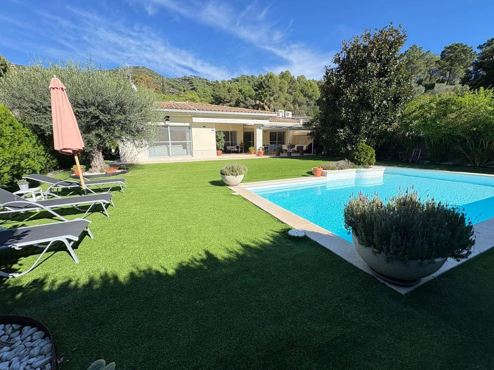 4 sypialnia Dom blizniak na sprzedaż w Teia z basenem - 1 690 000 € (Ref: 9353690)