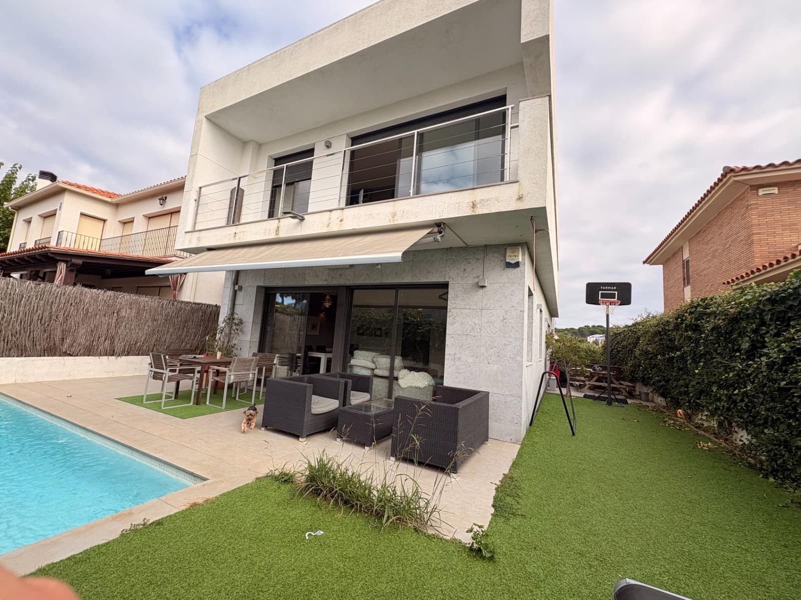 4 bedroom Villa for sale in Pineda de Mar with pool garage - € 550,000 (Ref: 9401190)