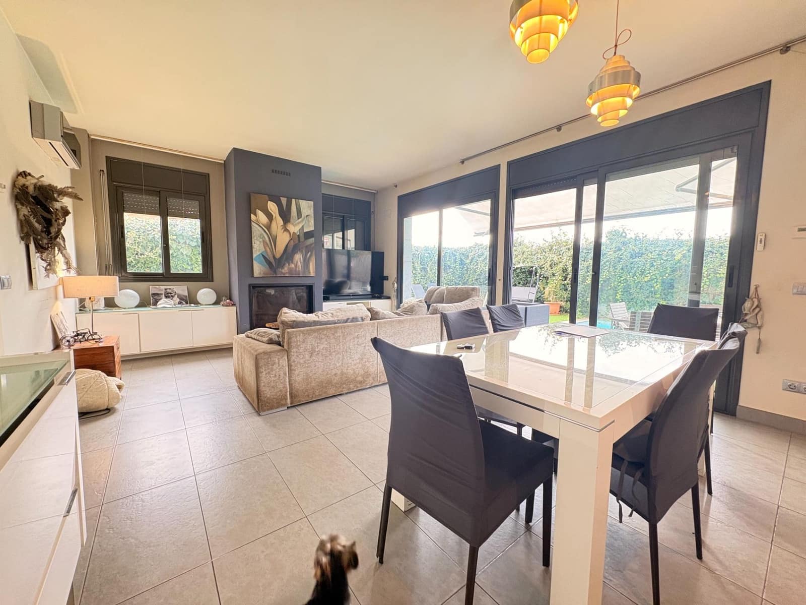 4 bedroom Villa for sale in Pineda de Mar with pool garage - € 550,000 (Ref: 9401190)